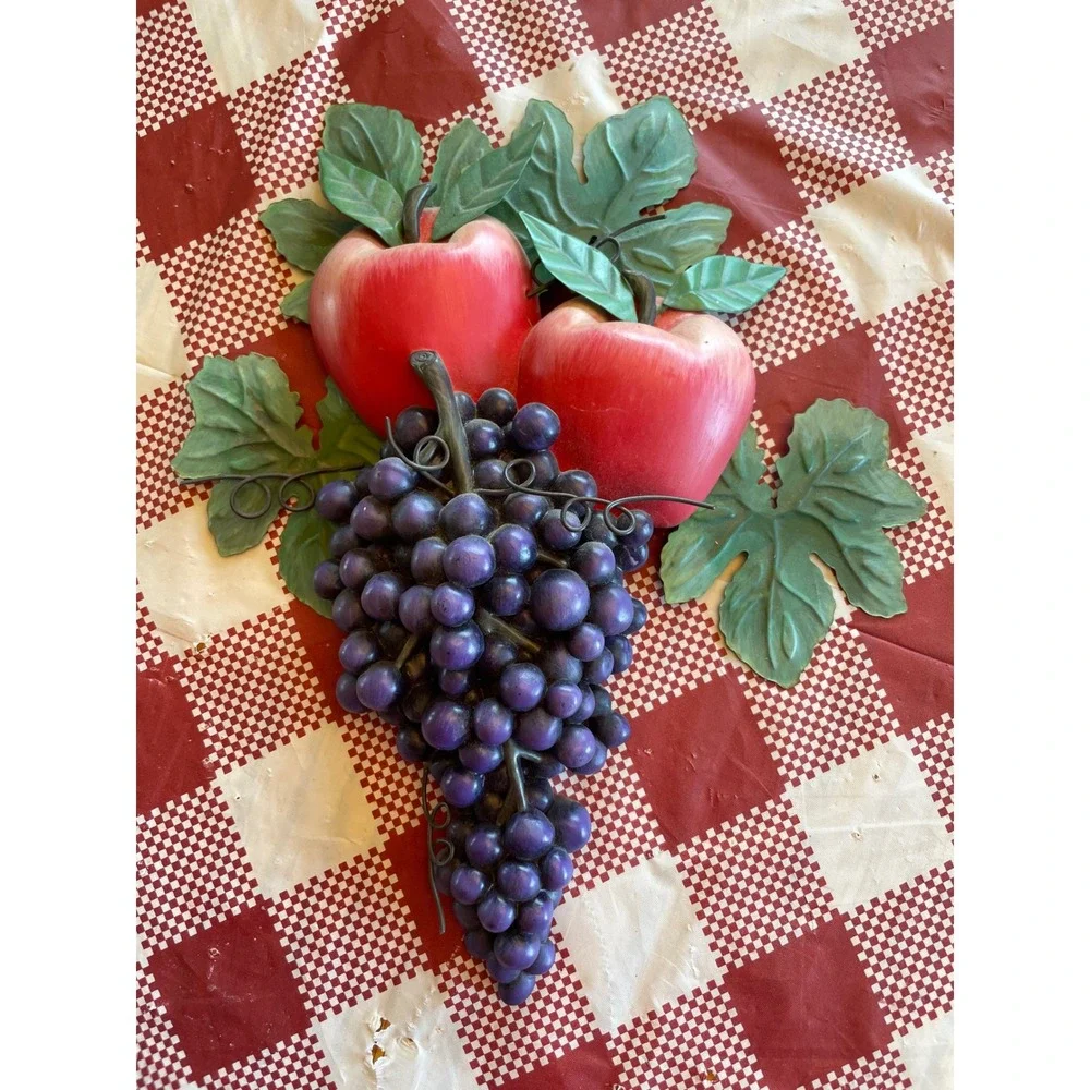 WMG 2006 Fruit Wall Decor Set Grapes Apples Pear Resin Metal Kitchen Art 2pc